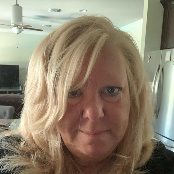 Meet your Posher, Wendy - Picture 2 of 4